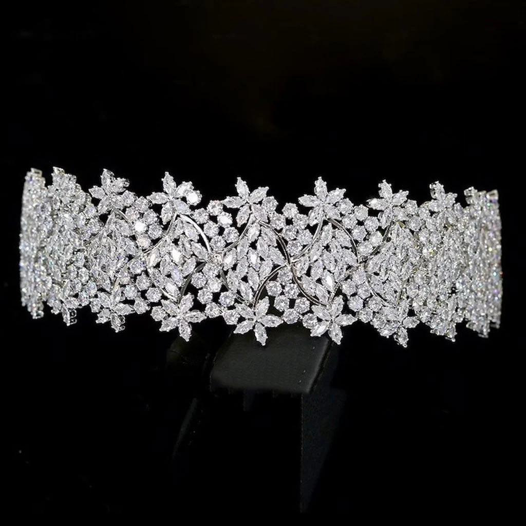 Shiny Floral Rhinestone Embellished Bridal Headband - Silver - Image 4