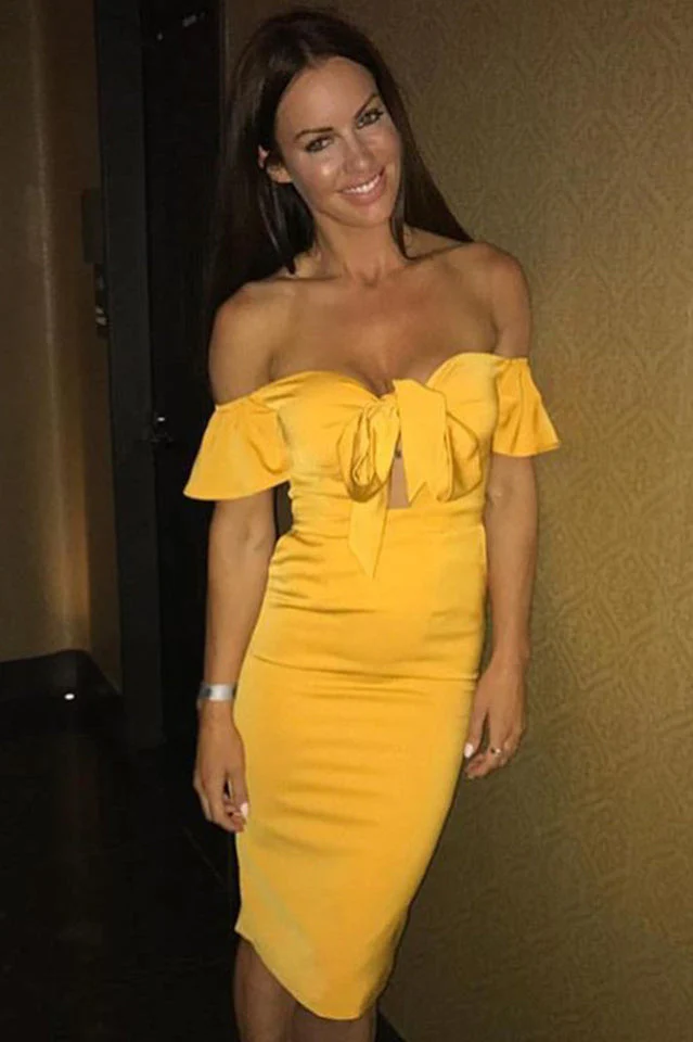 Short Flare Sleeve Bodycon Dress - Image 5