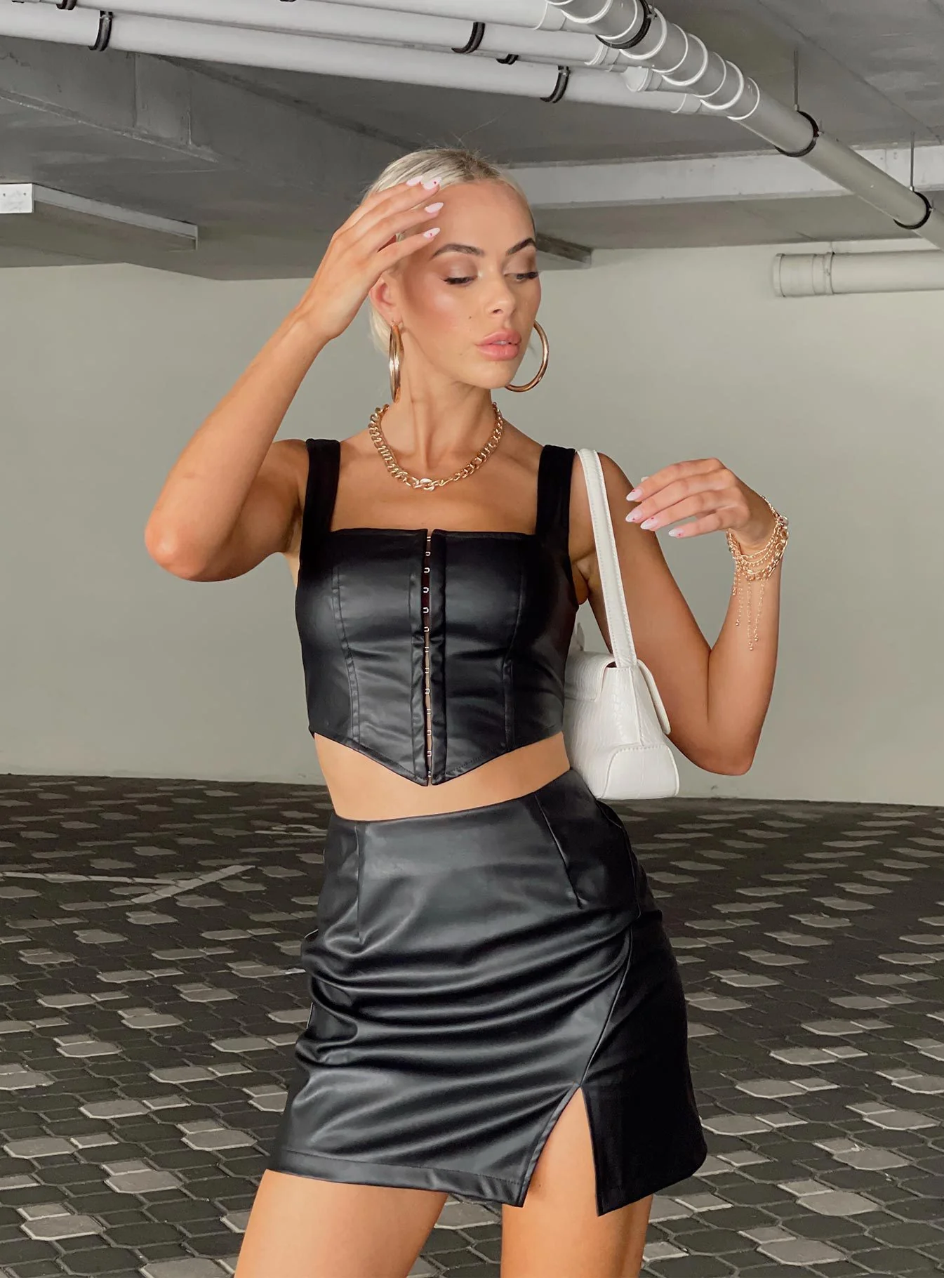 Skinny slit mini skirt leather skirt - Image 2