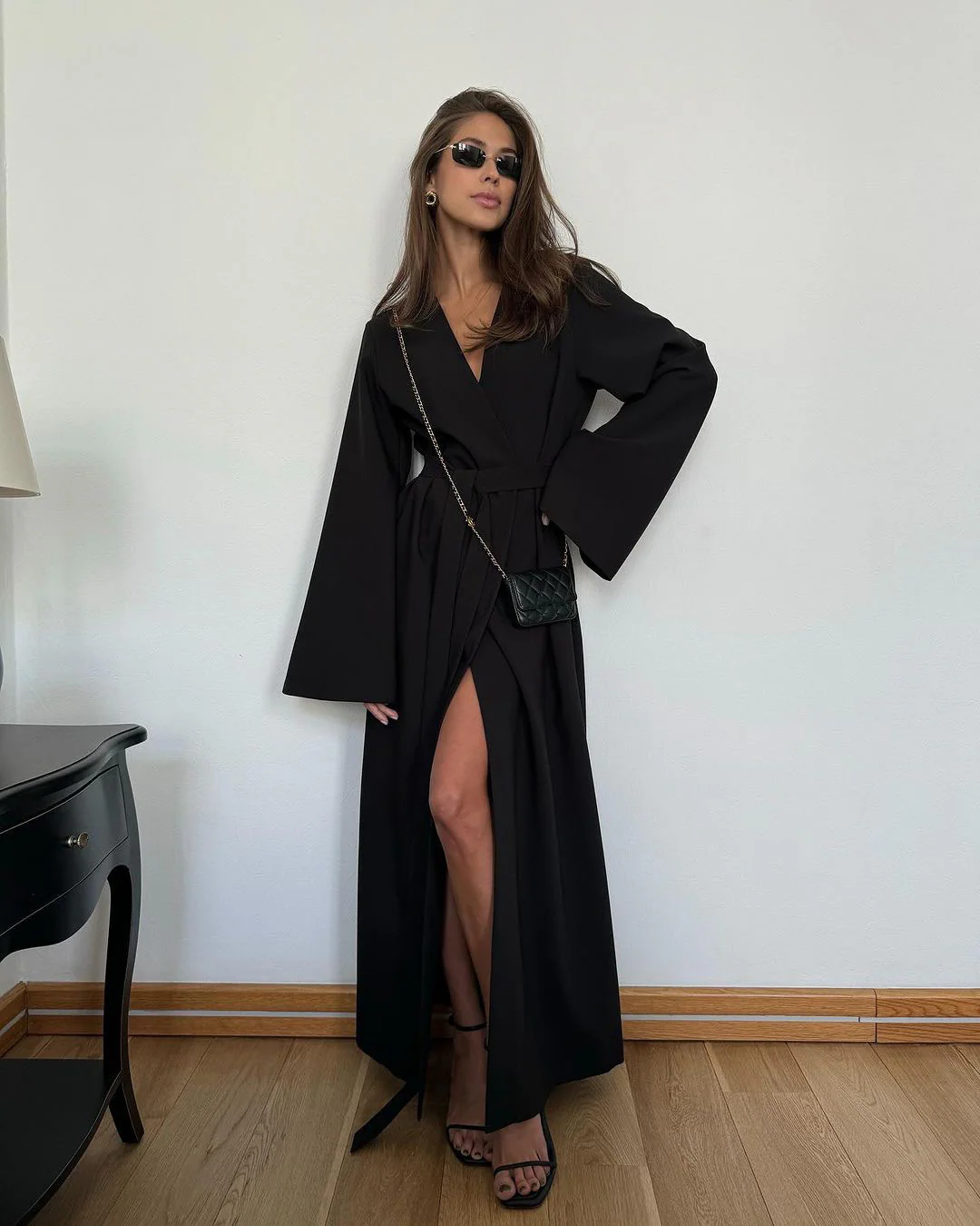 Slit-front long-sleeved tie-back dress - Image 5