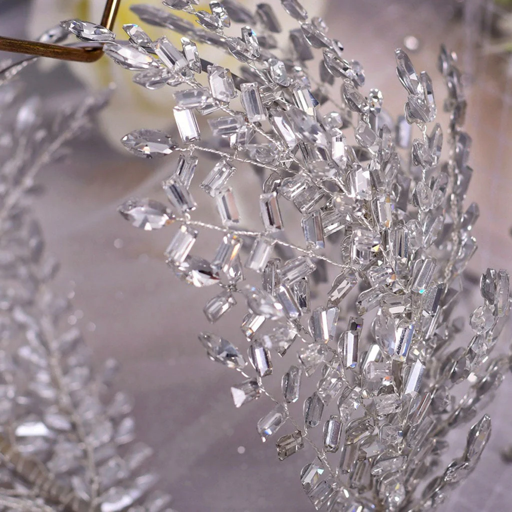 Sparkly Crystal Rhinestone Leaf Motif Embellished Headband - Silver - Image 3
