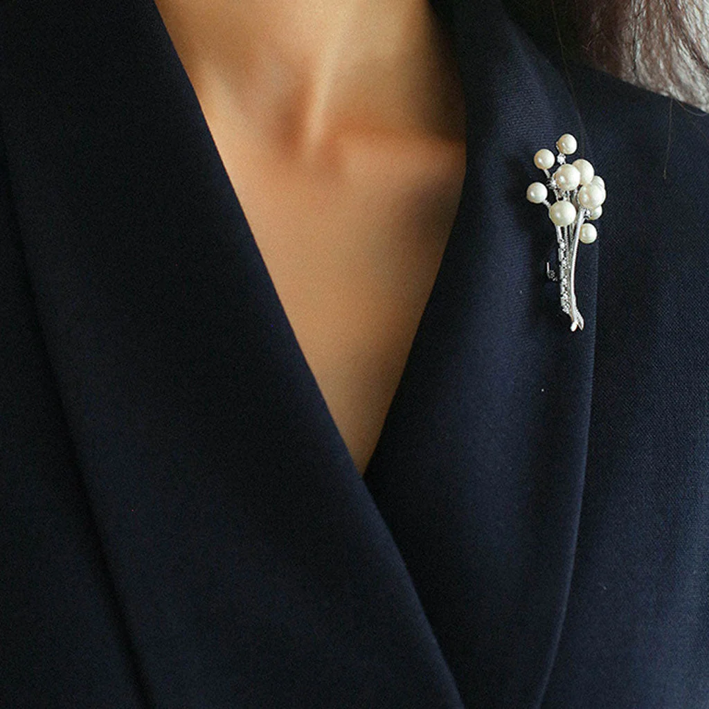Sparkly Cubic Zirconia Rhodium Plated Freshwater Pearl Bouquet Brooch - Image 2