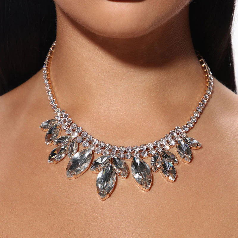 Sparkly Marquise Cut Rhinestone Embellished Collar NeckLace - Silver - Image 3