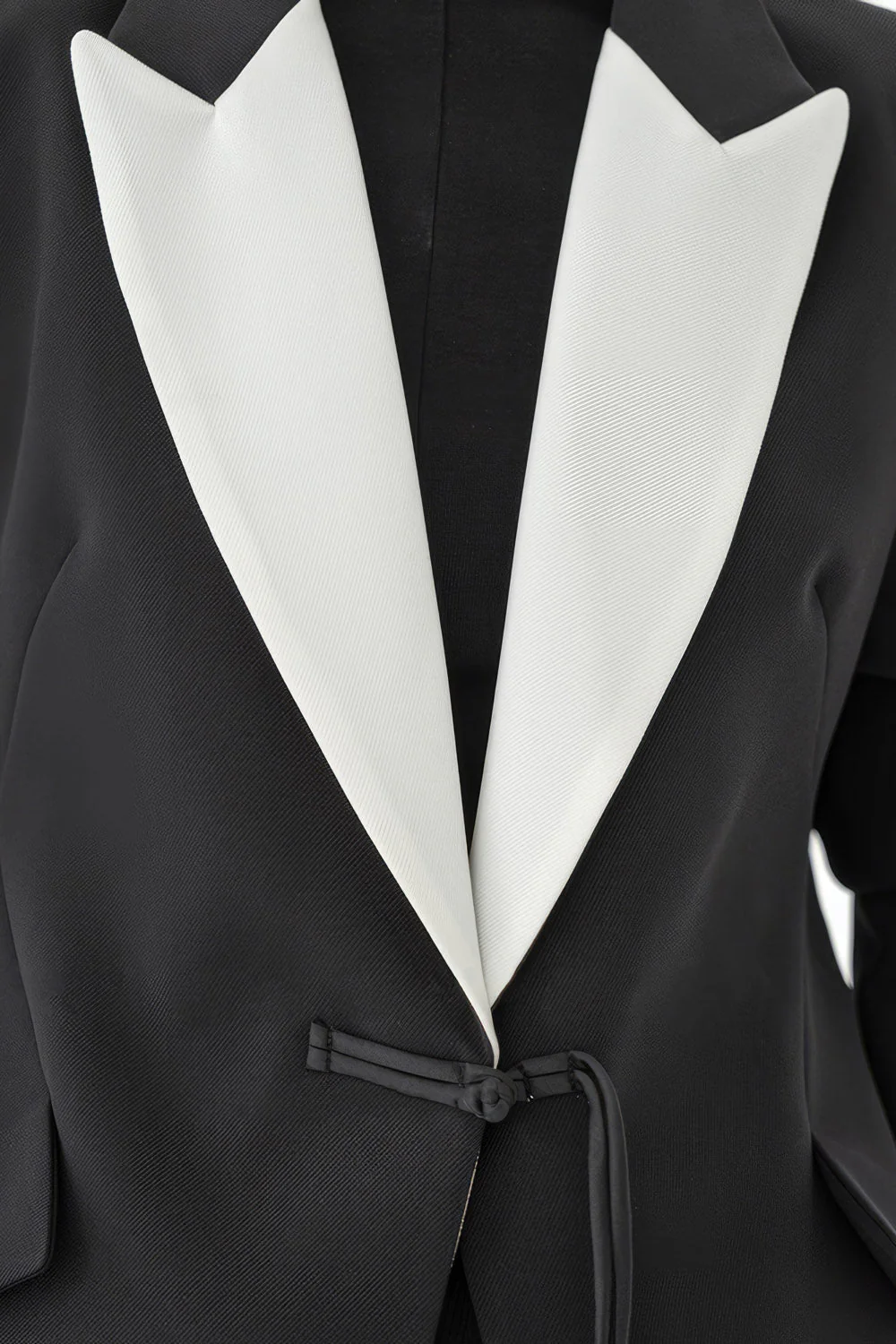 Tailored Blazer with Contrast Collar - Black - Image 2
