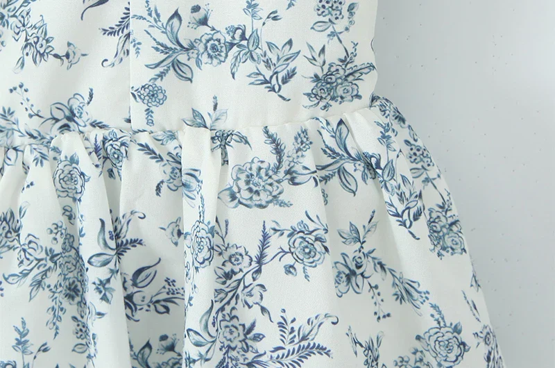 That First Kiss Dress - Image 7