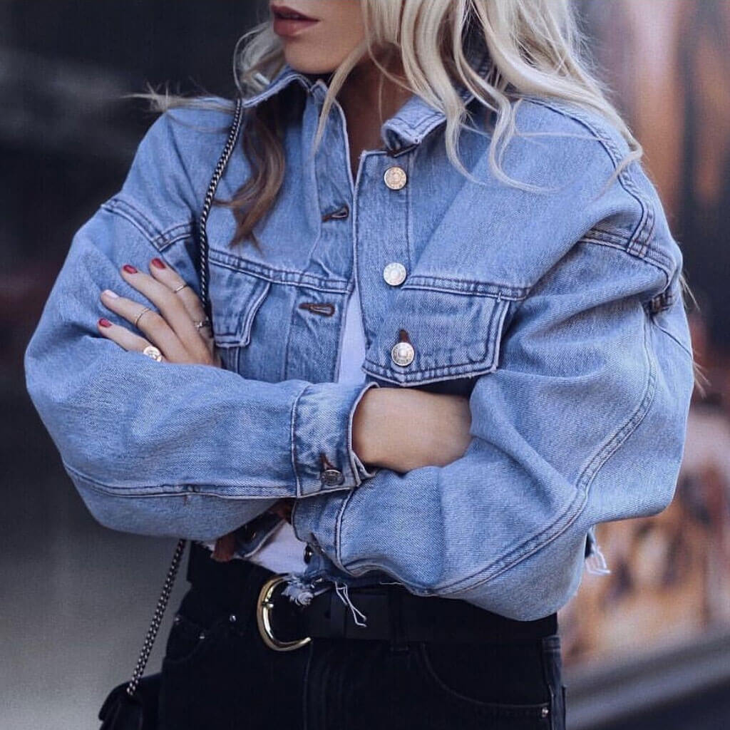 Trendy Raw Trim Long Sleeve Single Breasted Crop Denim Jacket - Blue - Image 2
