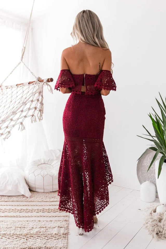 Two Piece Fishtail Lace Dress - Image 10