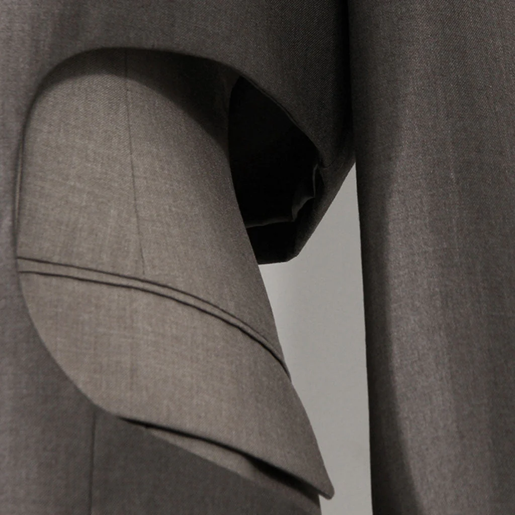 Unique Point Collar Single Breasted Side Cut Out Contrast Layered Panel Blazer - Image 6