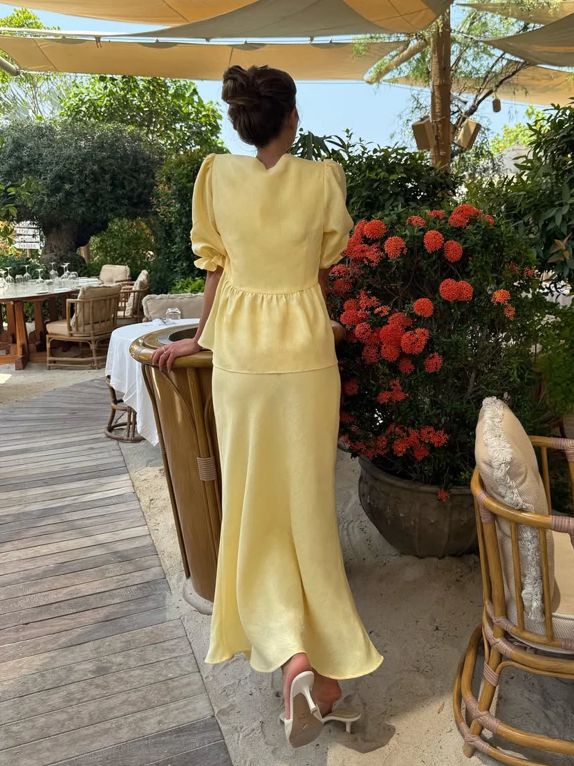 V-neck Ruffle Short Sleeve Skirt Set - Image 4