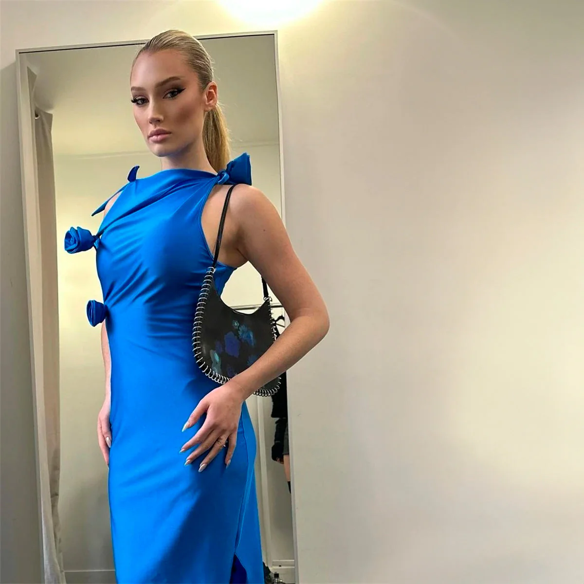 MAXI Dress with SIDE SLIT and FLowER BOWS - Image 6