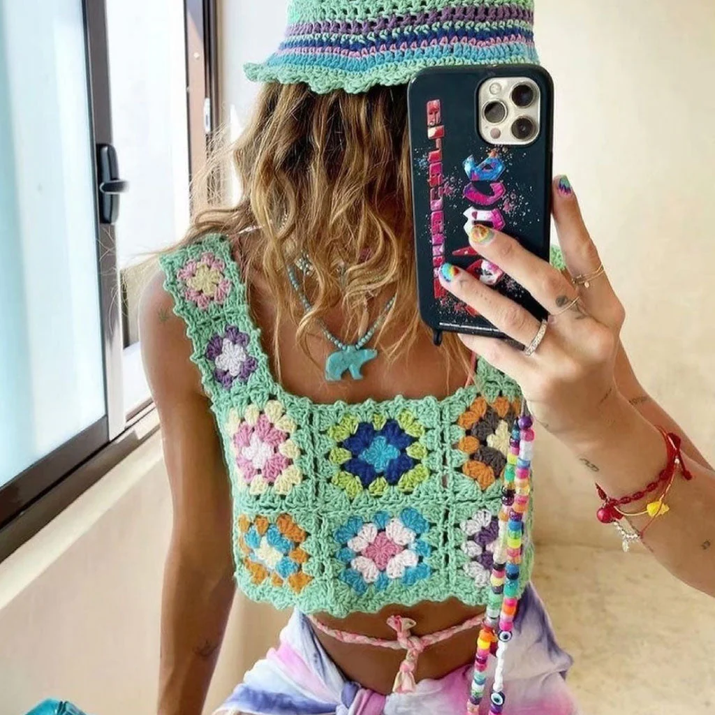 Vibrant Floral Pullover Granny Square Crochet Knit Tank Top - Mint - Image 2