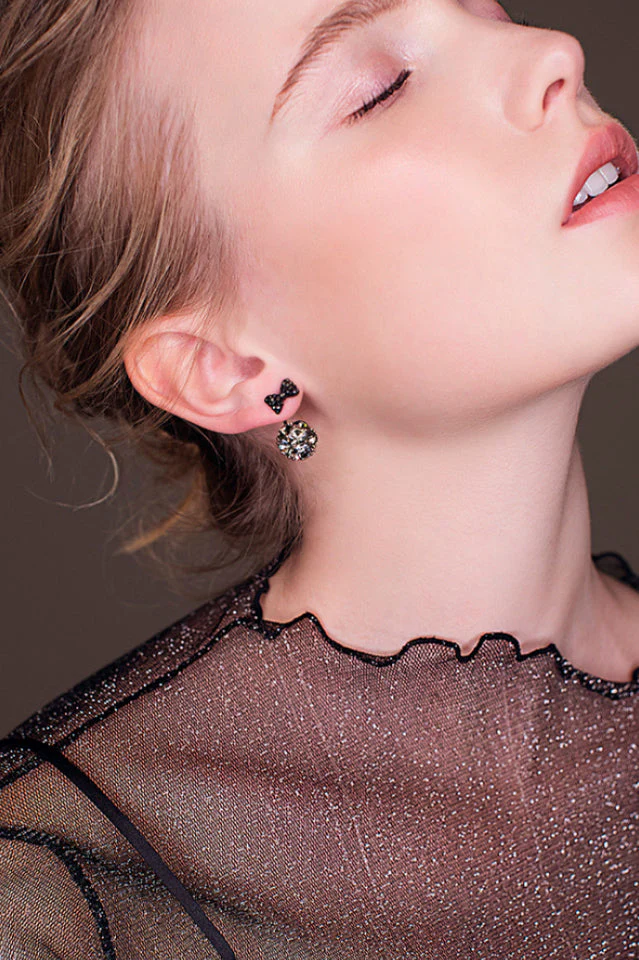 Vintage Bow Stud Earrings - Image 4