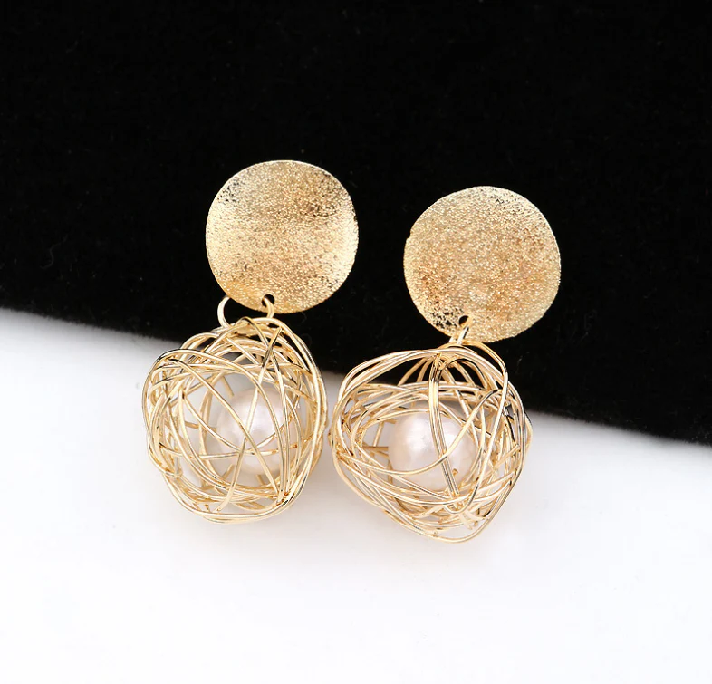 Vintage Geometric Simple Woven Ball Pearl Stud Earrings - Image 2