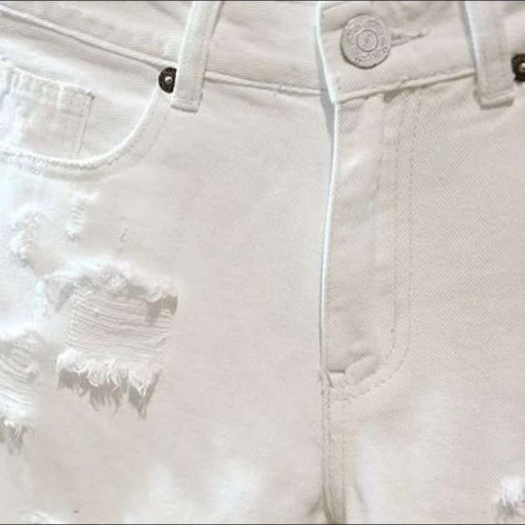 White men's distressed denim shorts - Image 4