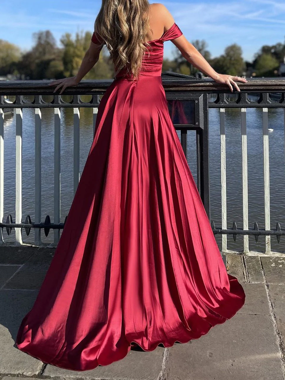 One-Shoulder Split Swing Dress - Image 3