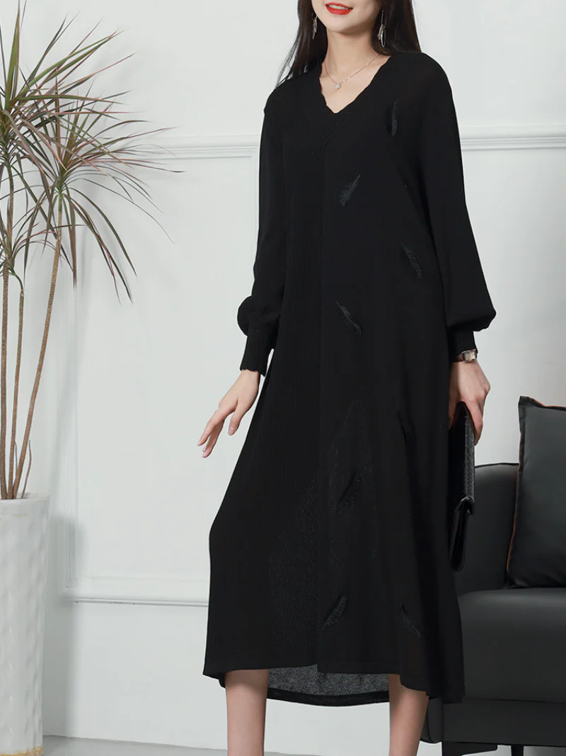 Pride Prejudice Puff Sleeves V-neck knitted Midi-Dress - Image 3