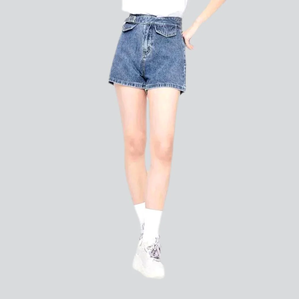 Women's shorts with denim belt - Image 4