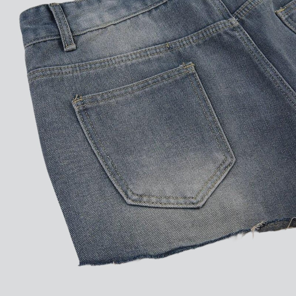 Y2k distressed jean shorts - Image 8