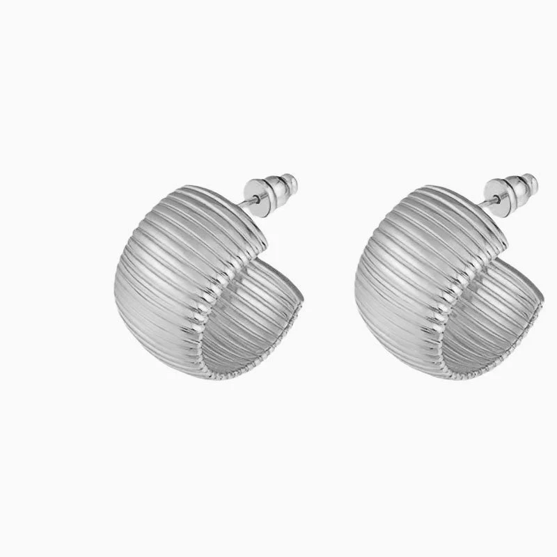 YOU STYLE IT Metallic Ribbed Textured Wide Oversized Hoop Earrings - Image 2